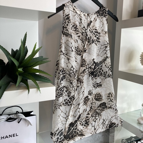 ✨CAMEO & MYTH TOP NWOT - Picture 8 of 10